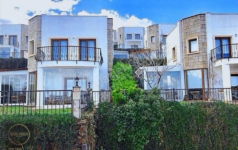 Bodrum Gümüşlük Yalıkavak Geniş Bahçeli Havuz Projeli Köşe Villa - Görsel 25