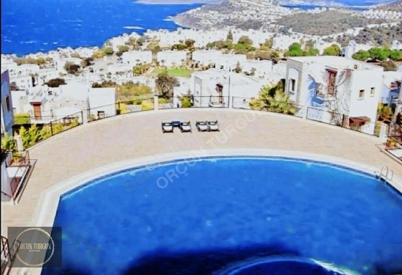 Bodrum Gümüşlük Yalıkavak Geniş Bahçeli Havuz Projeli Köşe Villa - Görsel 23