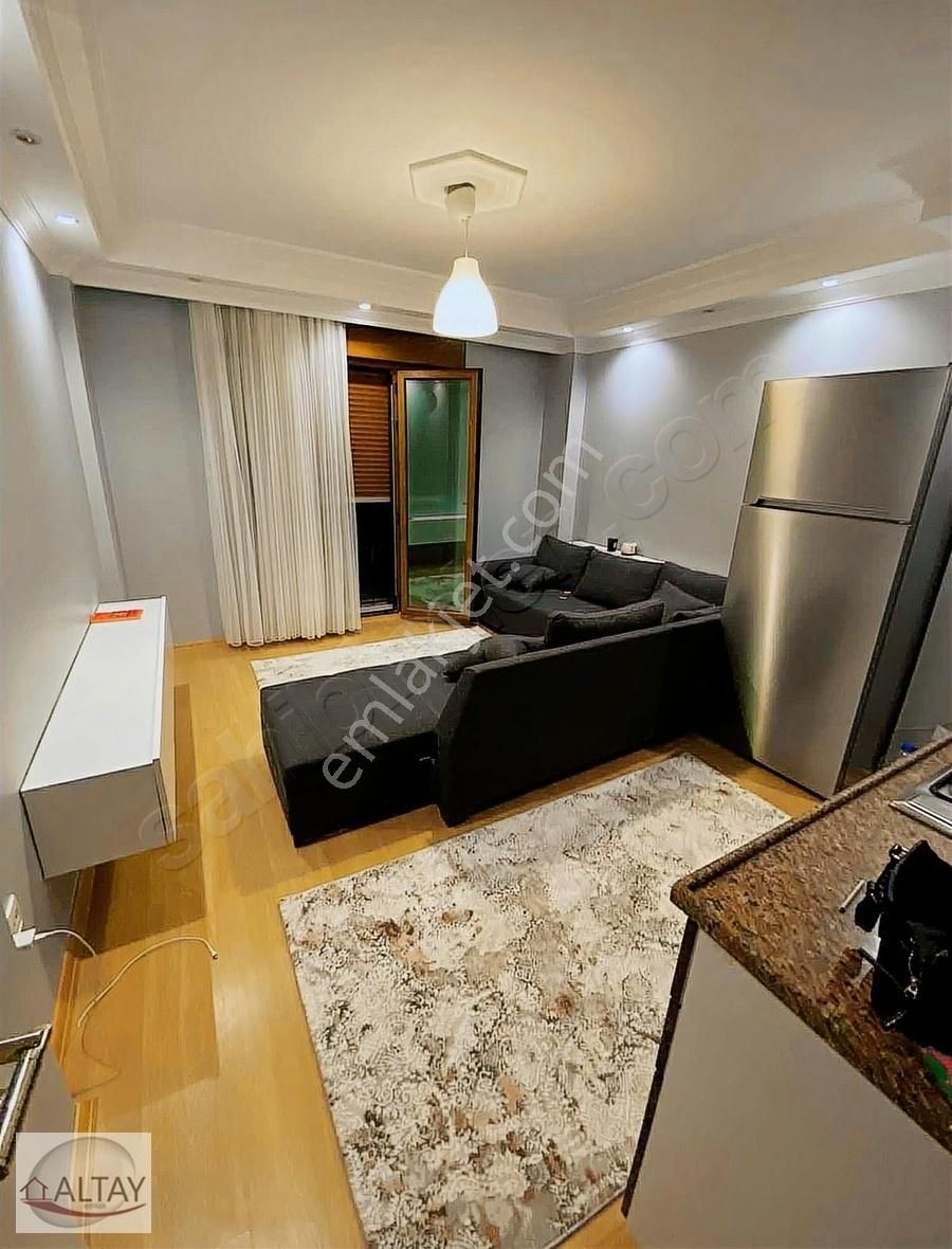 Kayışdağ Mah. Yeditepe Ünv Cok Yakın 2+1 60 M2 Düz Giriş