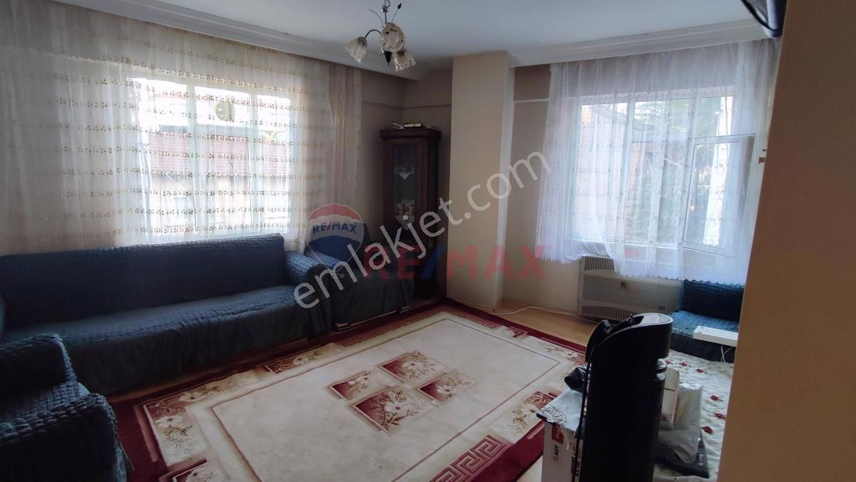 Re/max İnci'den Kemalpaşa Züferbey Mahallesinde Satılık 2+1 Daire