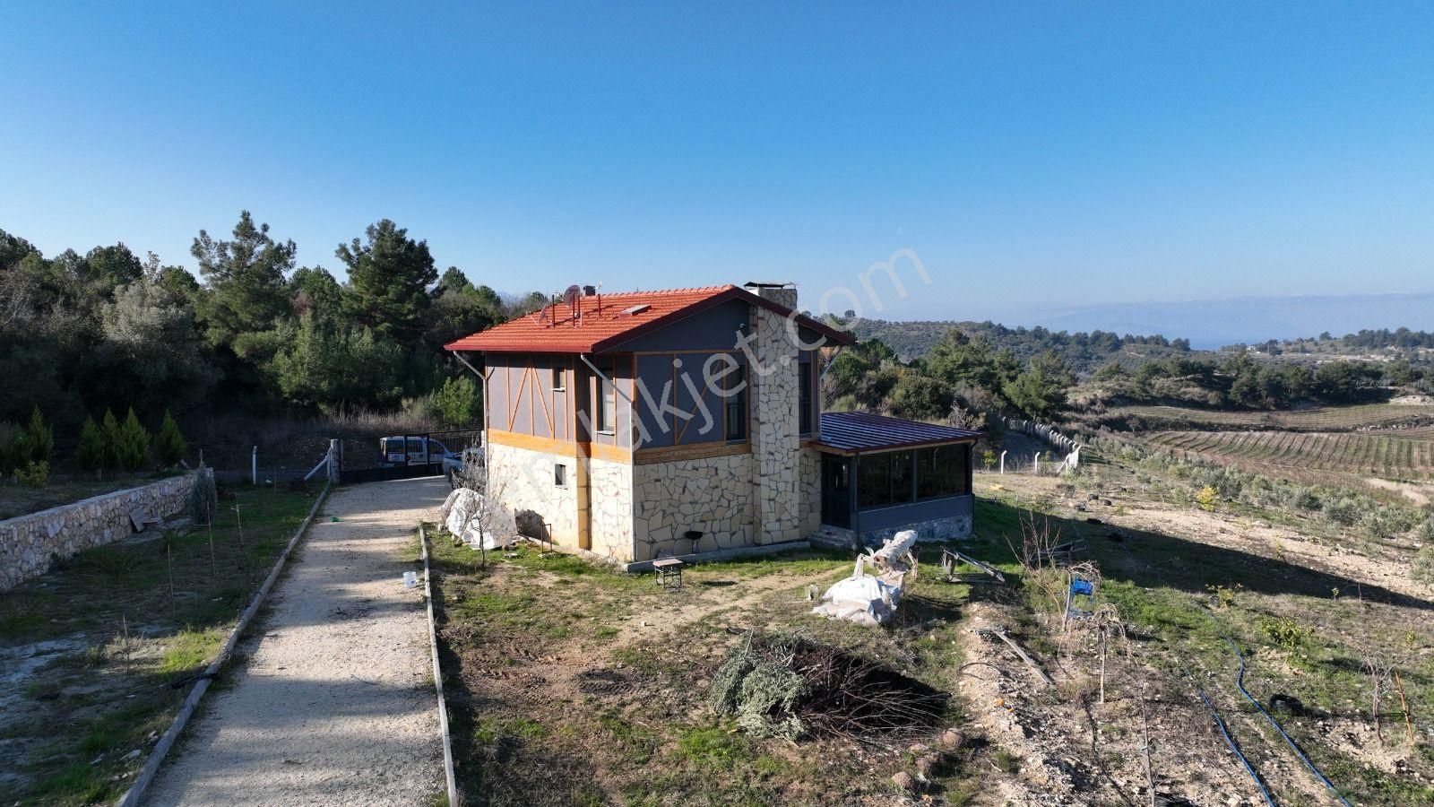 Kuşadası Yaylaköyde Muhteşem Manzaralı Süper Çiftlik - Görsel 29