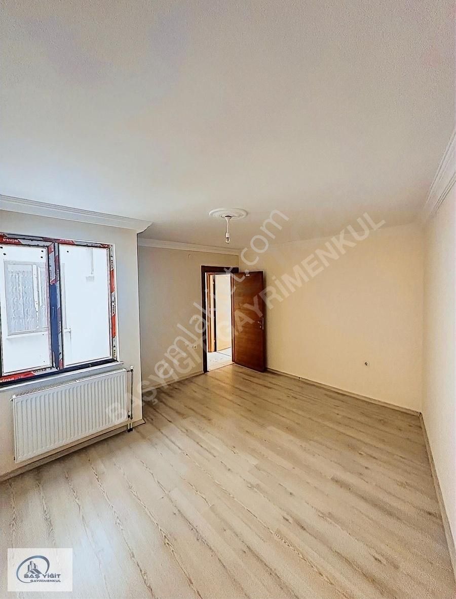 Akalar Mahallesinde Satılık 2+1 Daire