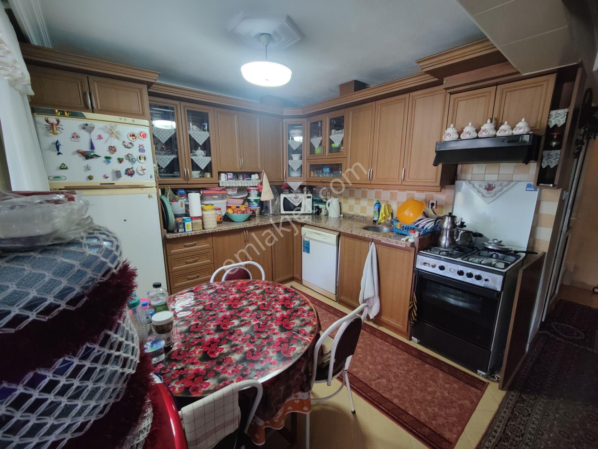 Çiğli Aydınlıkevlerde Diş Hastanesi Yakını Kelepir Müstakil 5+1 - Görsel 7