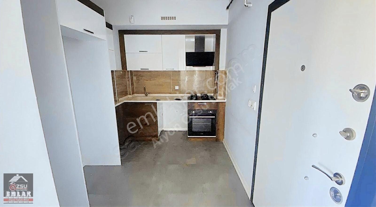 Afyon Özsu Emlak'tan Hasankarağaç Mahallesinde 2+0 Kiralık Daire