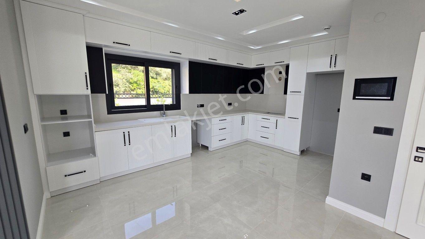 Didim Mavişehir’de Eşsiz Konumda Lüks Villa Köşe Parsel, Havuzlu, Deniz Manzaralı - Görsel 6
