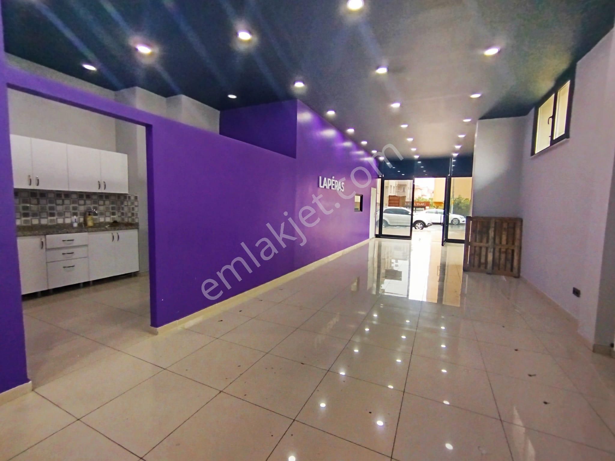 Cadde Üzeri Düz Ayak Fırsat Boş Kiralık Dükkan