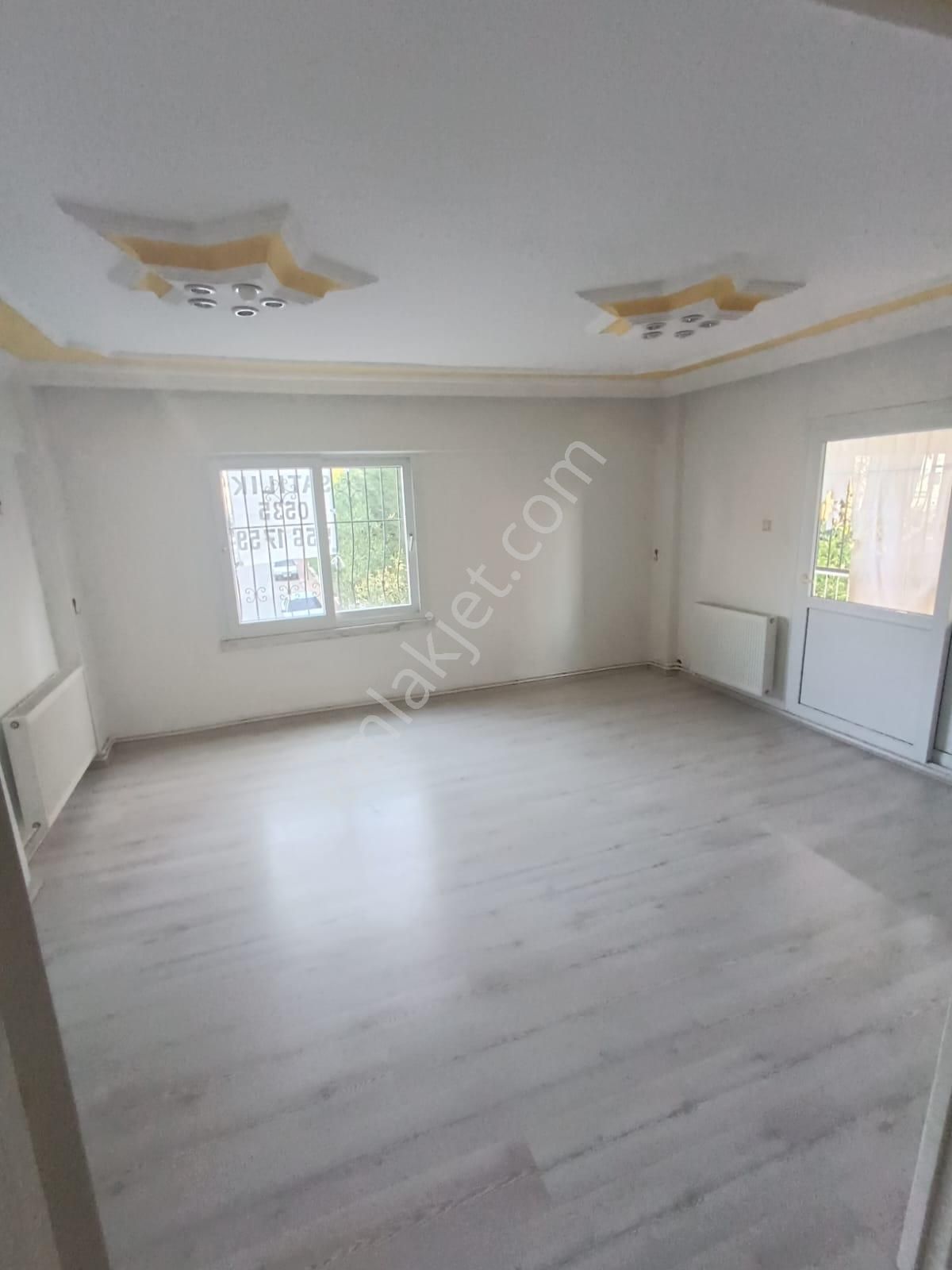 Dinçer Emlak'tan Çağdaşkent Mahallesinde Site İçerisinde 3+1 Ayrı Mutfak Satılık Daire