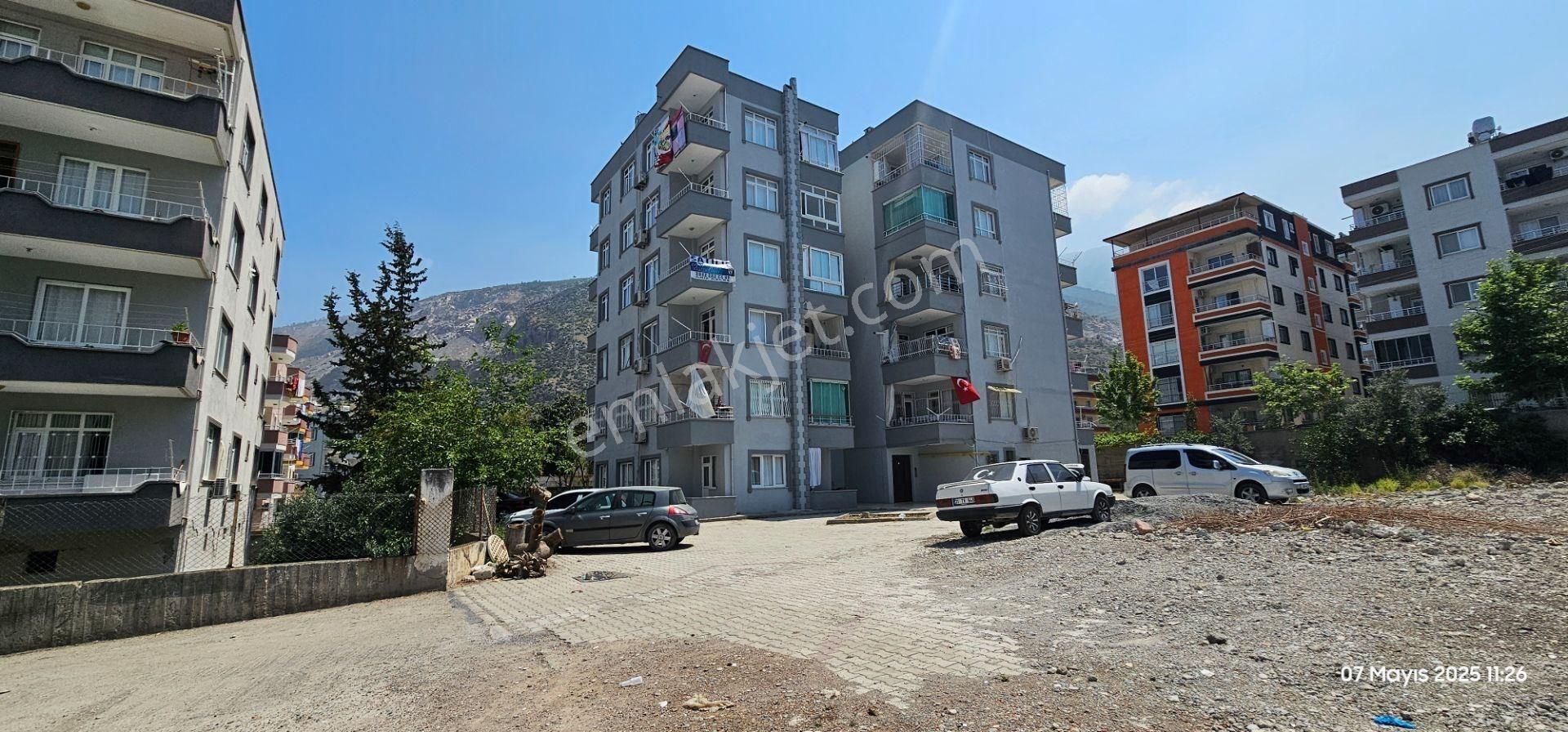 Akg'den Modern Evlerde Ara Kat Doğal Gazlı, Asansörlü 3+1 Ev