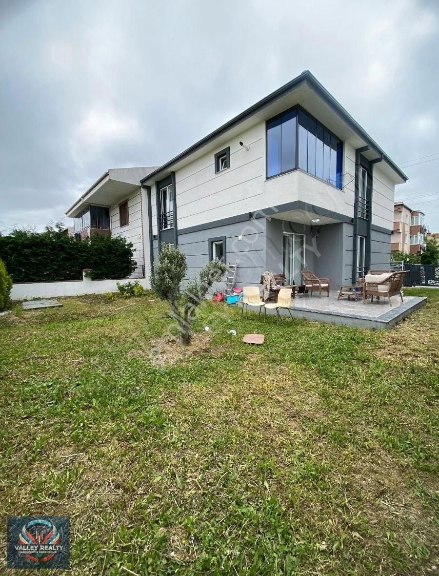 Sakin, Nezih Muhitte 6+1 Villa Fırsatı