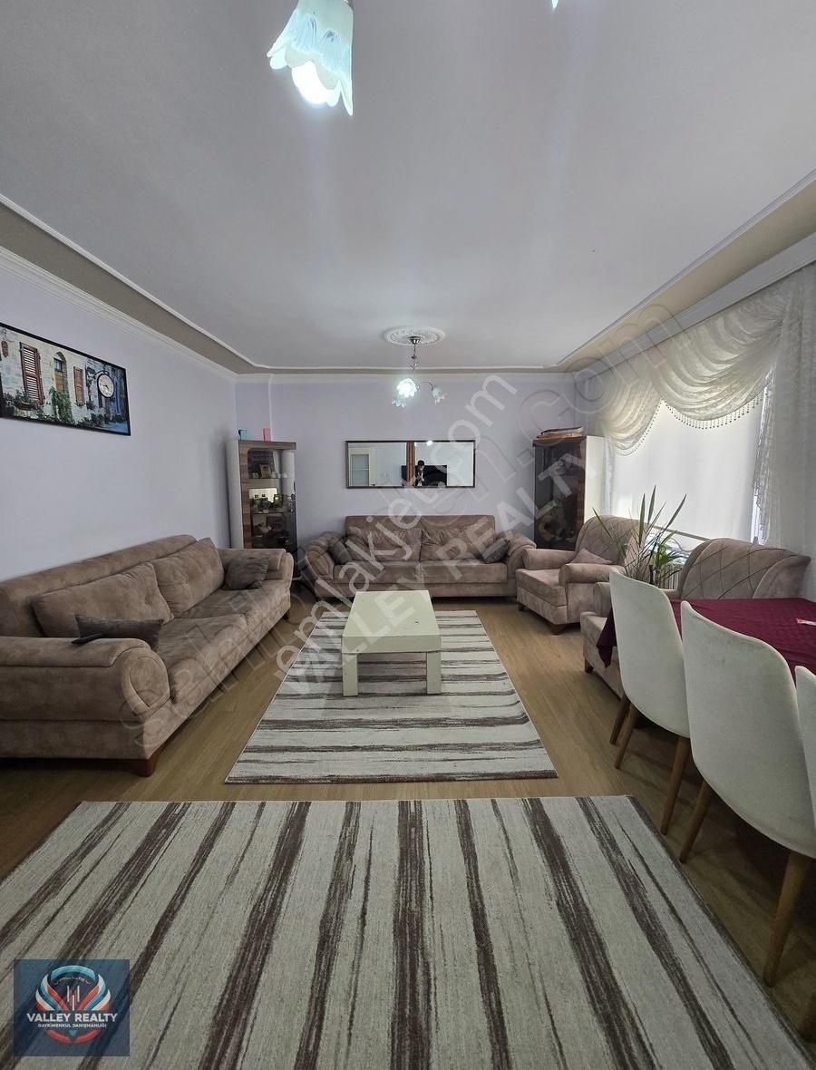Valley Realty
