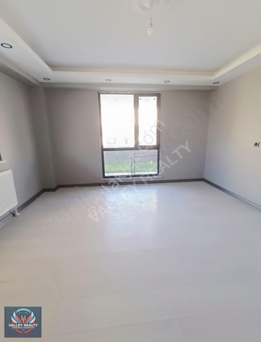 Valley Realty Havuzlar Mah Fetih Cami Yanı Giriş Kat 2+1 Sıfır
