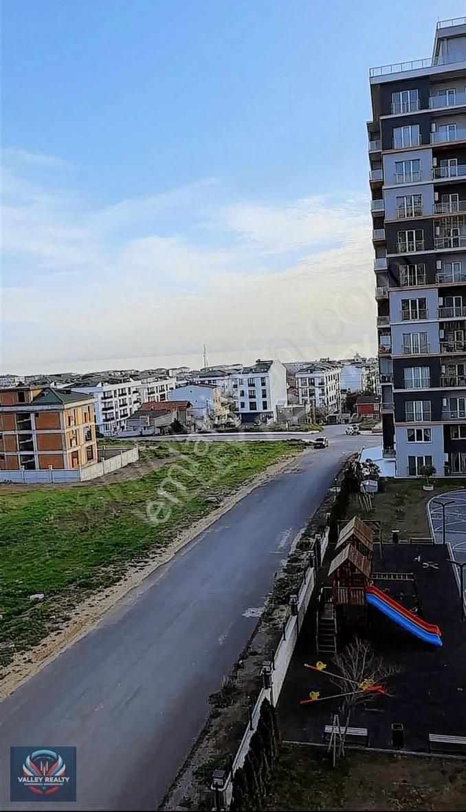 Acil Satılık 2+1 Daire Lüx Sitede