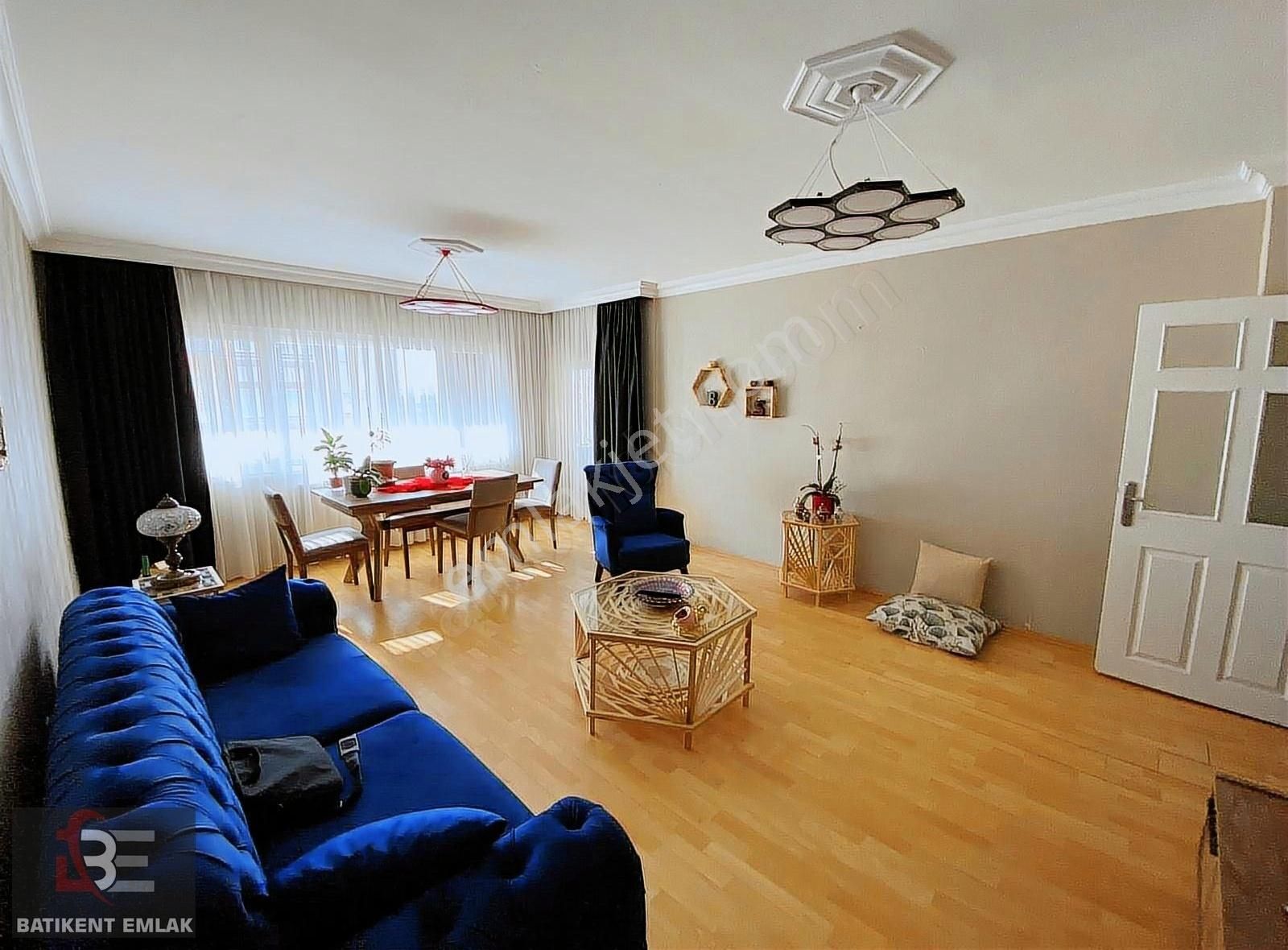 Batıkent Emlak'tan Batı Sitesi Mah Ara Kat Yapılı 3+1 Asansörlü
