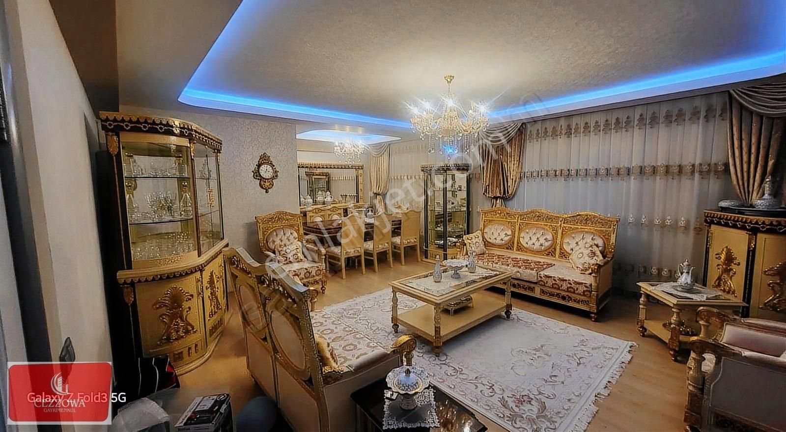 75.şarkkonakları 2 De Dayalı Döşeli Satlık Daire11 Kat 4+1 220m2