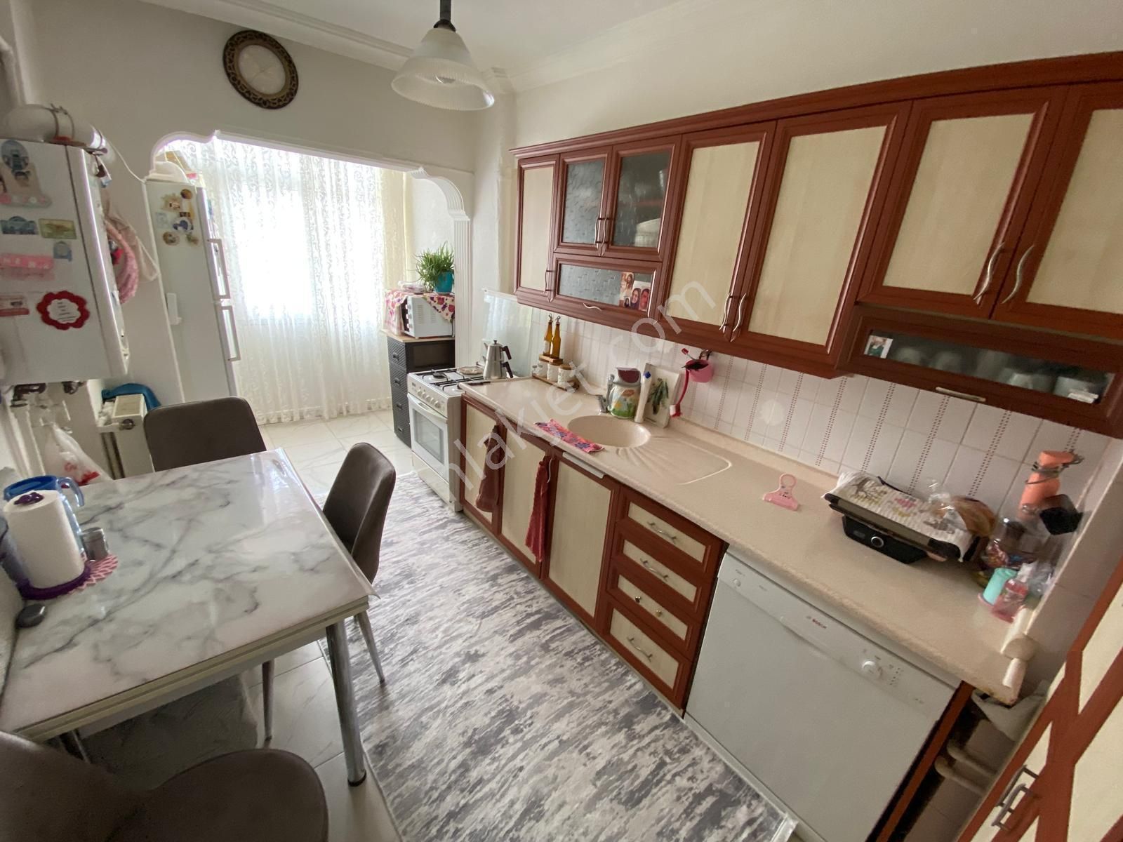Malazgirt Mh'de 2+1 100m² Bağımsız Katta Yapılı Daire