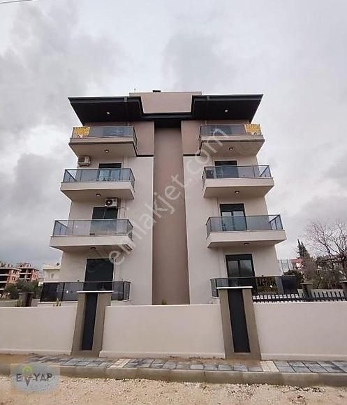 Döşemealtında 1+1 Asansörlü Satılık Daire