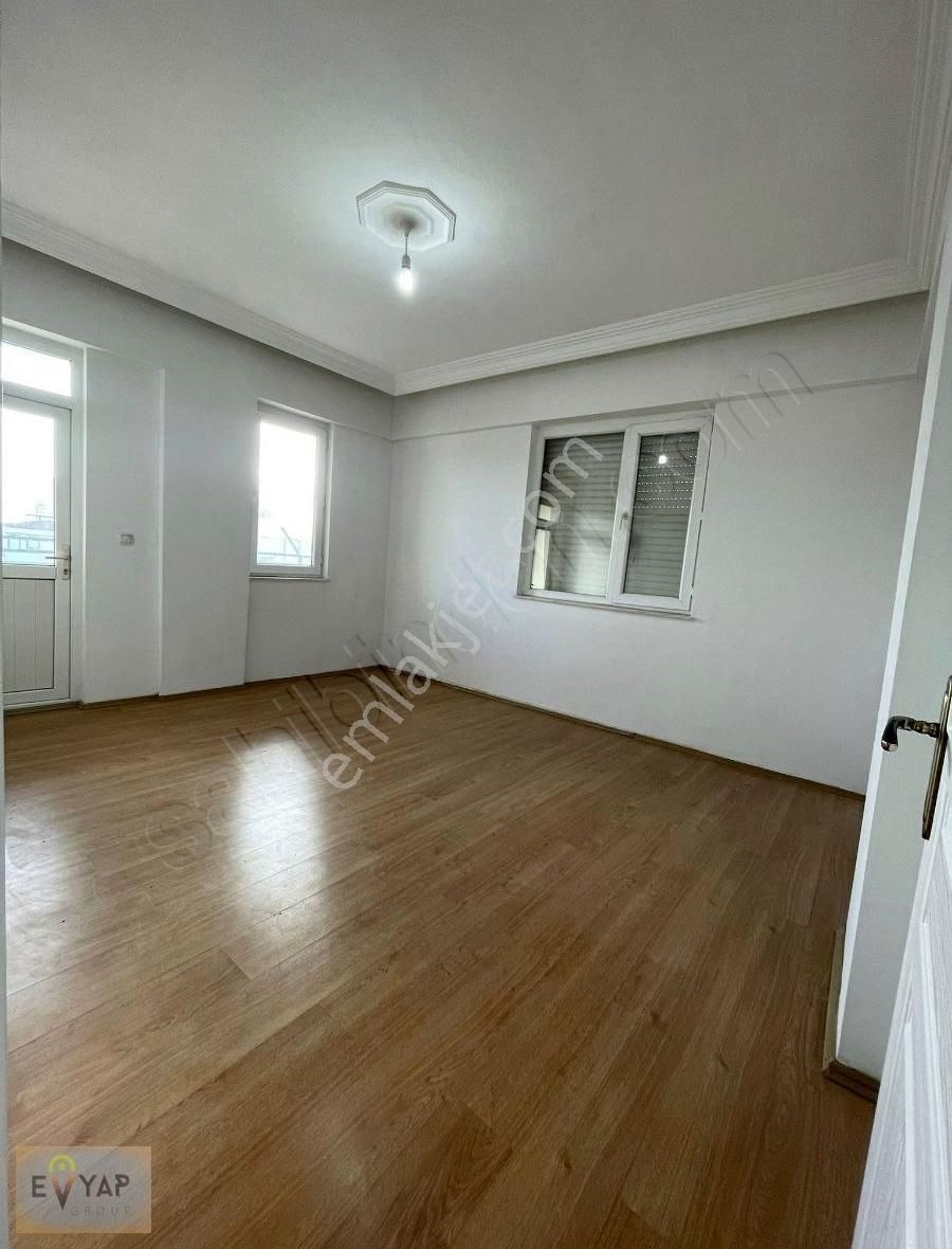 Ünsal'da Asansörlü 3 Cepheli 5+2 Dubleks Satılık Daire