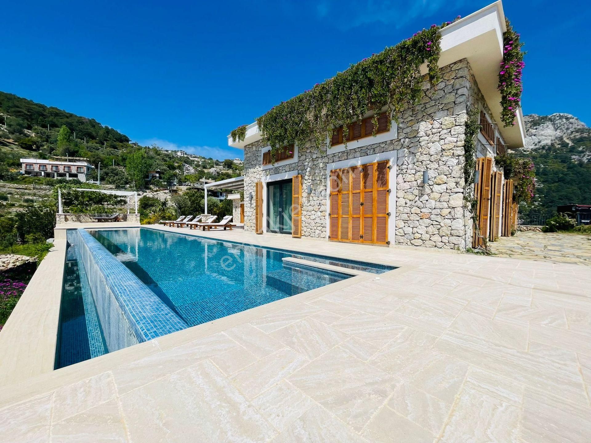 Goldhouse Dan Satılık Villa Deniz Manzaralı Ultra Lüks 4+1 - Görsel 14