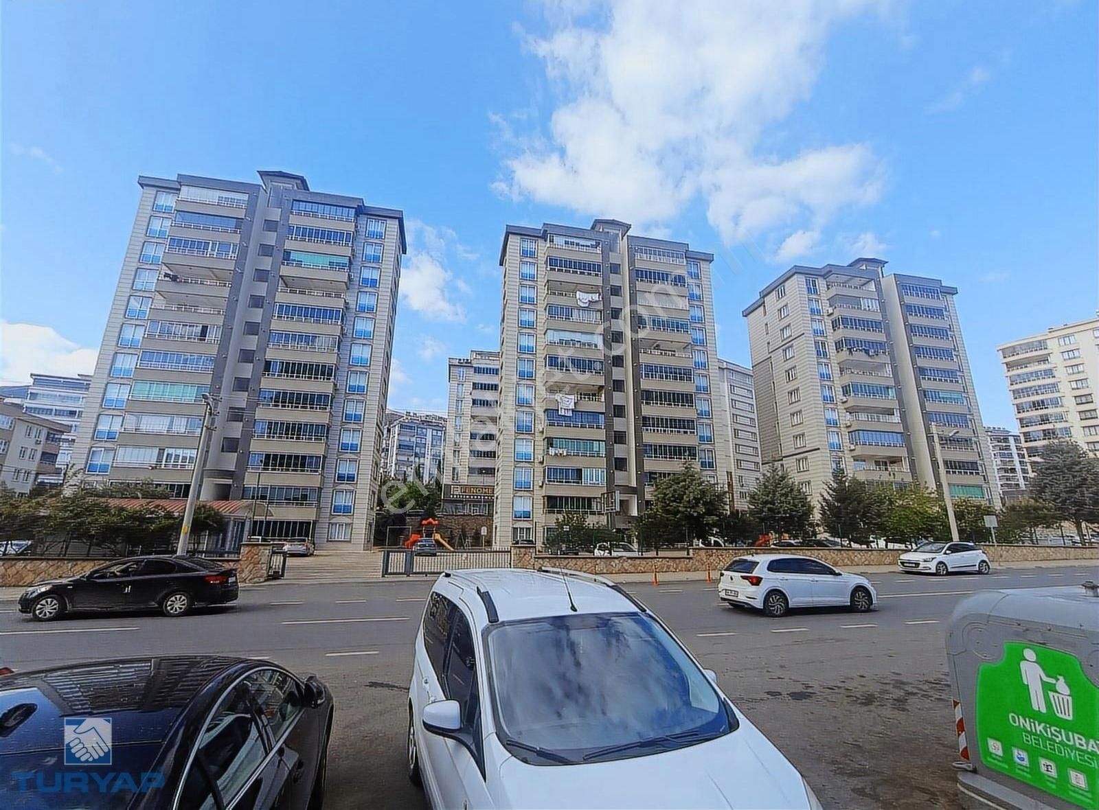 Binevler Turyaptan Mükemmel Konumda Satılık 4+1 Daire