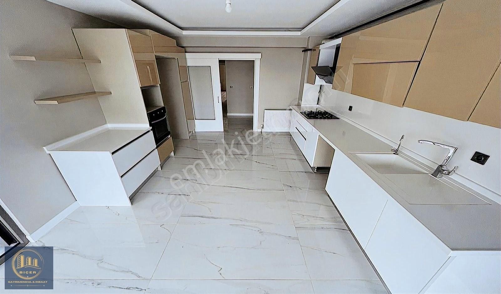 Biçer'den Yozgat Bulvarı Paraleli Ultra Lüx 4,5+1 Kiralık Daire!