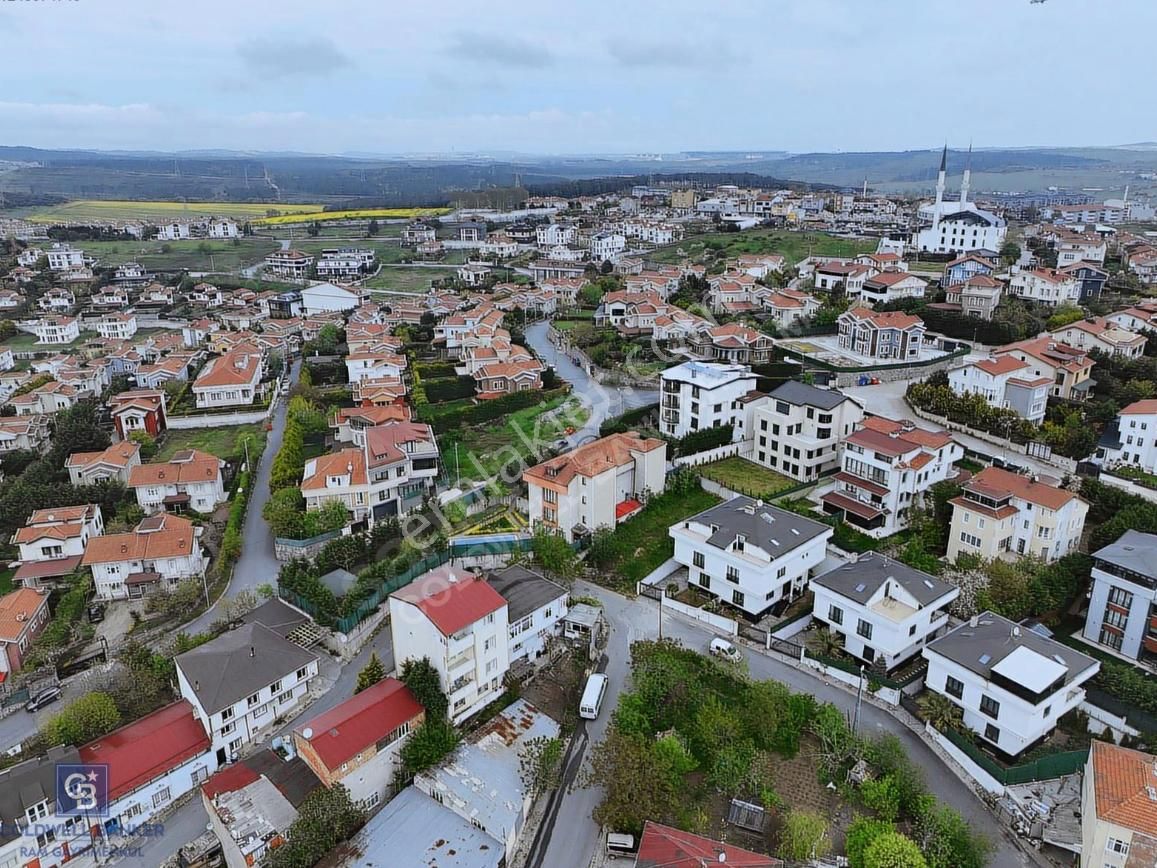Satılık Arnavutöy Bölgesinde İmarlı Müstakil Villa Arsası