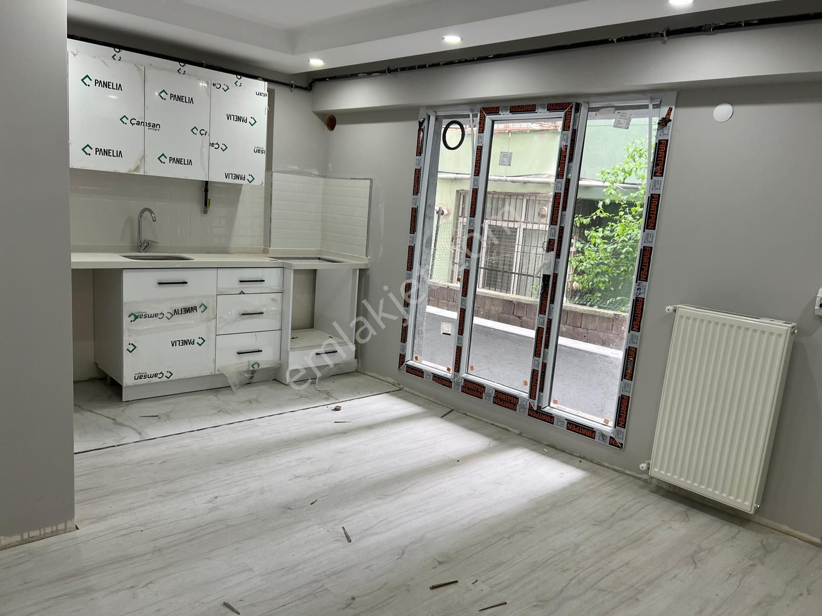 Şirinevler Mahallesinde Satılık 3+1 Ters Dublex Daire