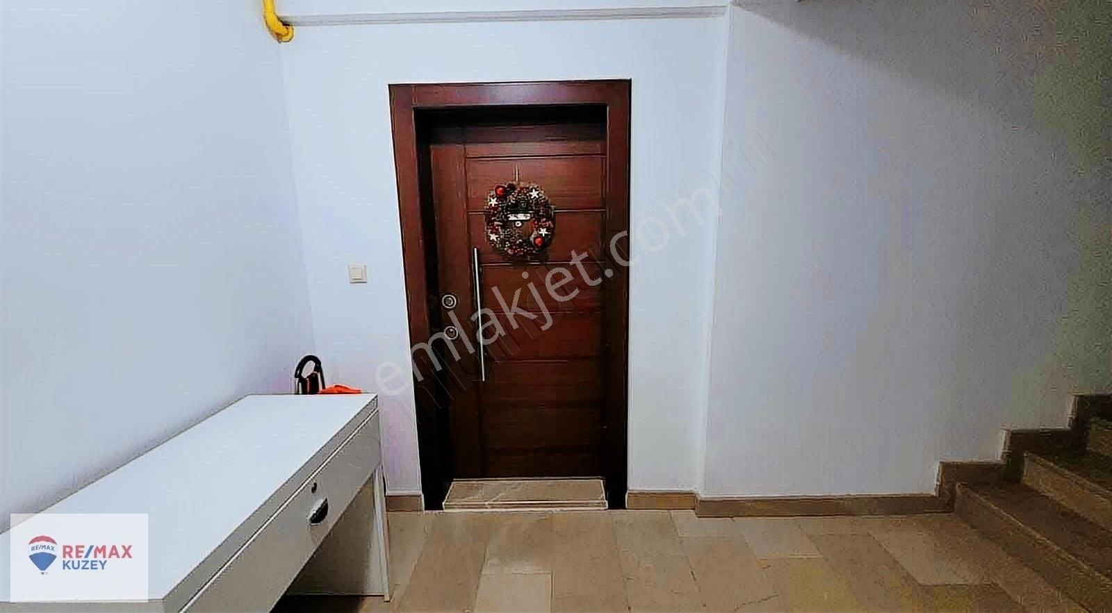 İbrahim'den Mimarsinan Mah.site İçinde Satılık Havuzlu 4+1