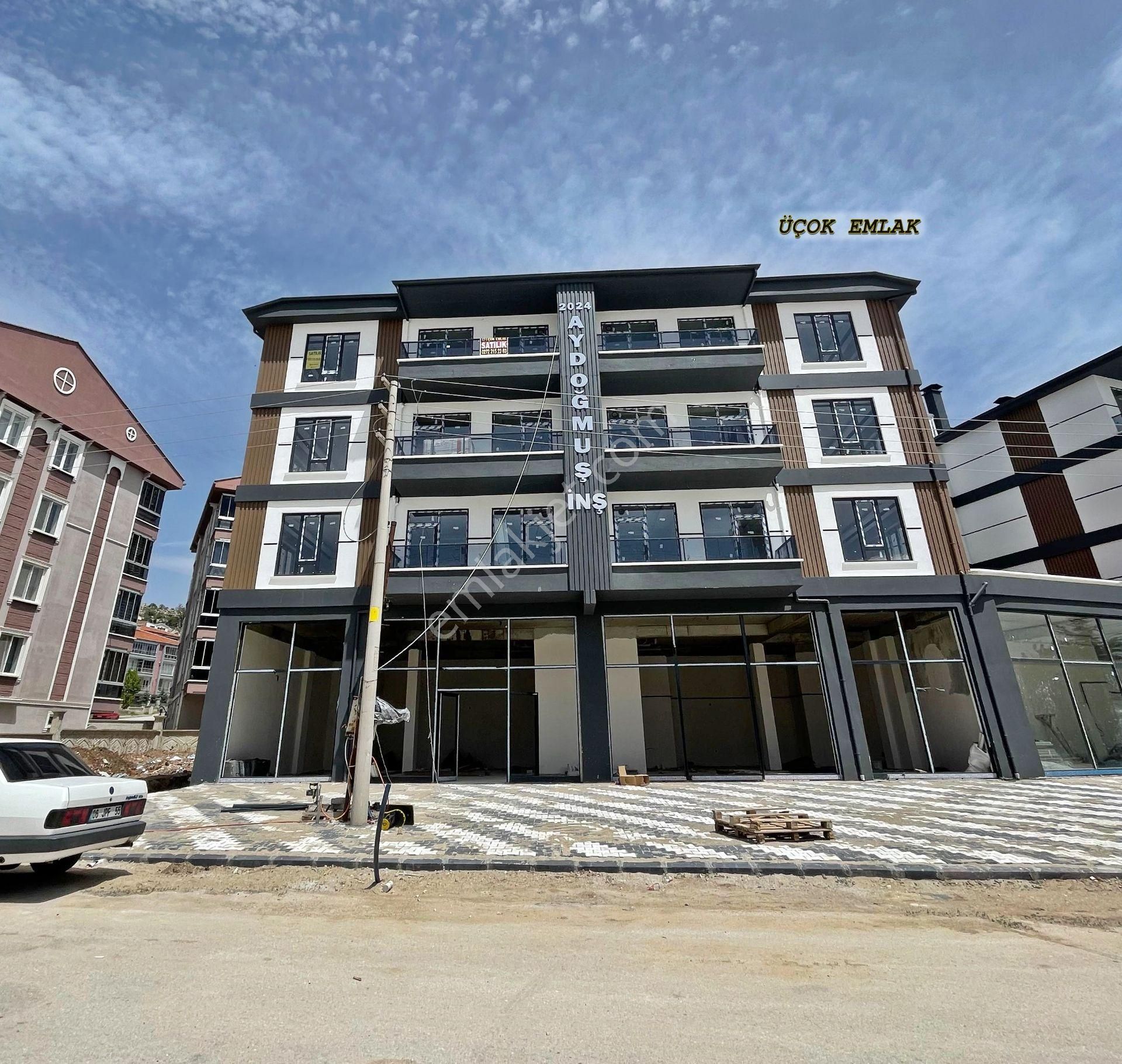 Afyon Üçok Emlaktan Kanlıca Mah Satılık Sıfır Lüx Güney Cephe Daire