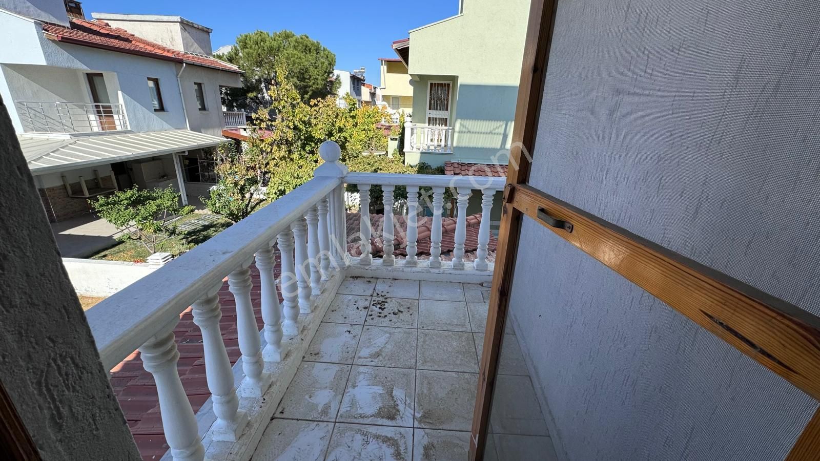 Dikili Cumhuriyet Mah. Fırsat Villa Satılıktır. - Görsel 23