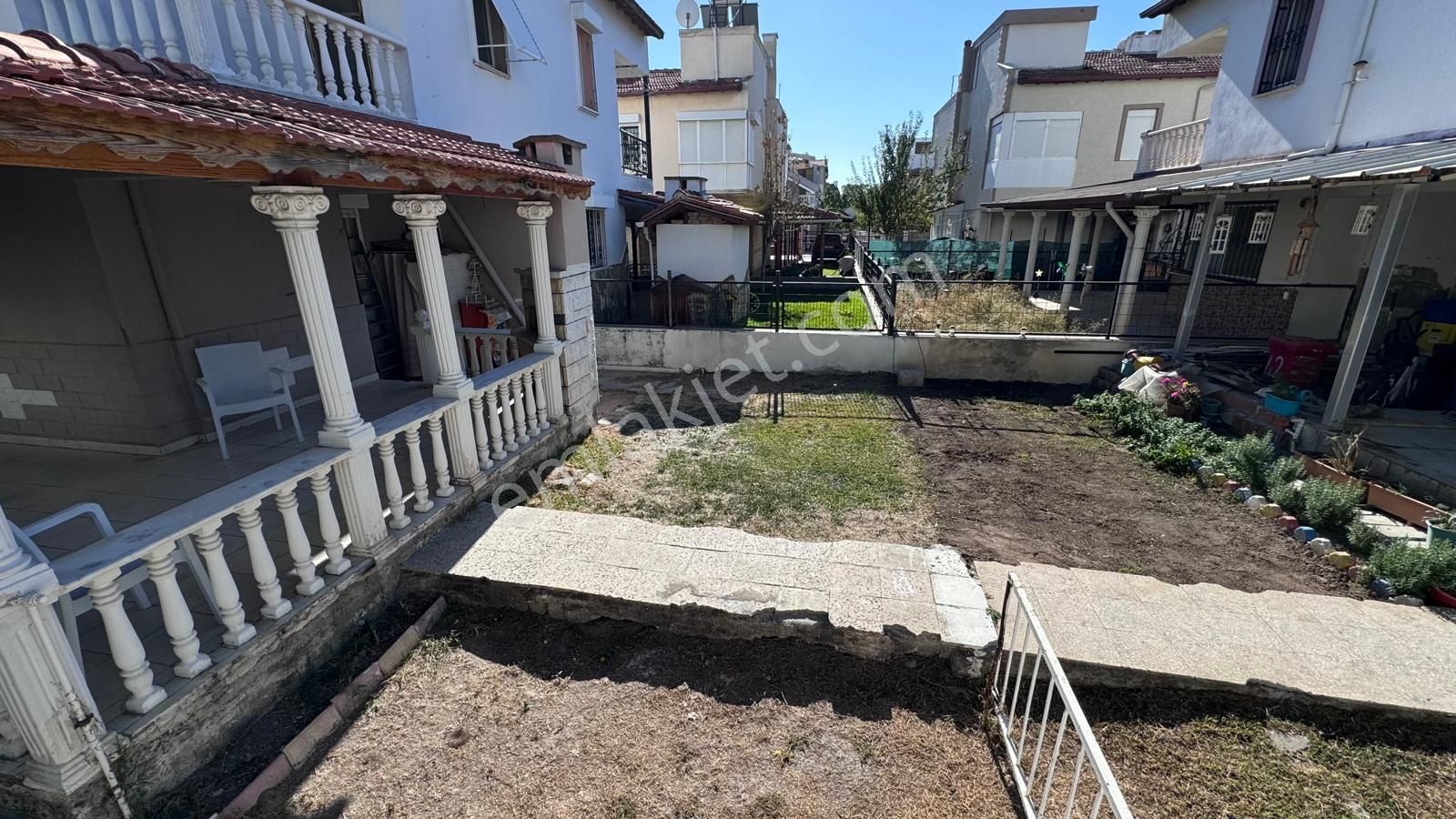 Dikili Cumhuriyet Mah. Fırsat Villa Satılıktır. - Görsel 29