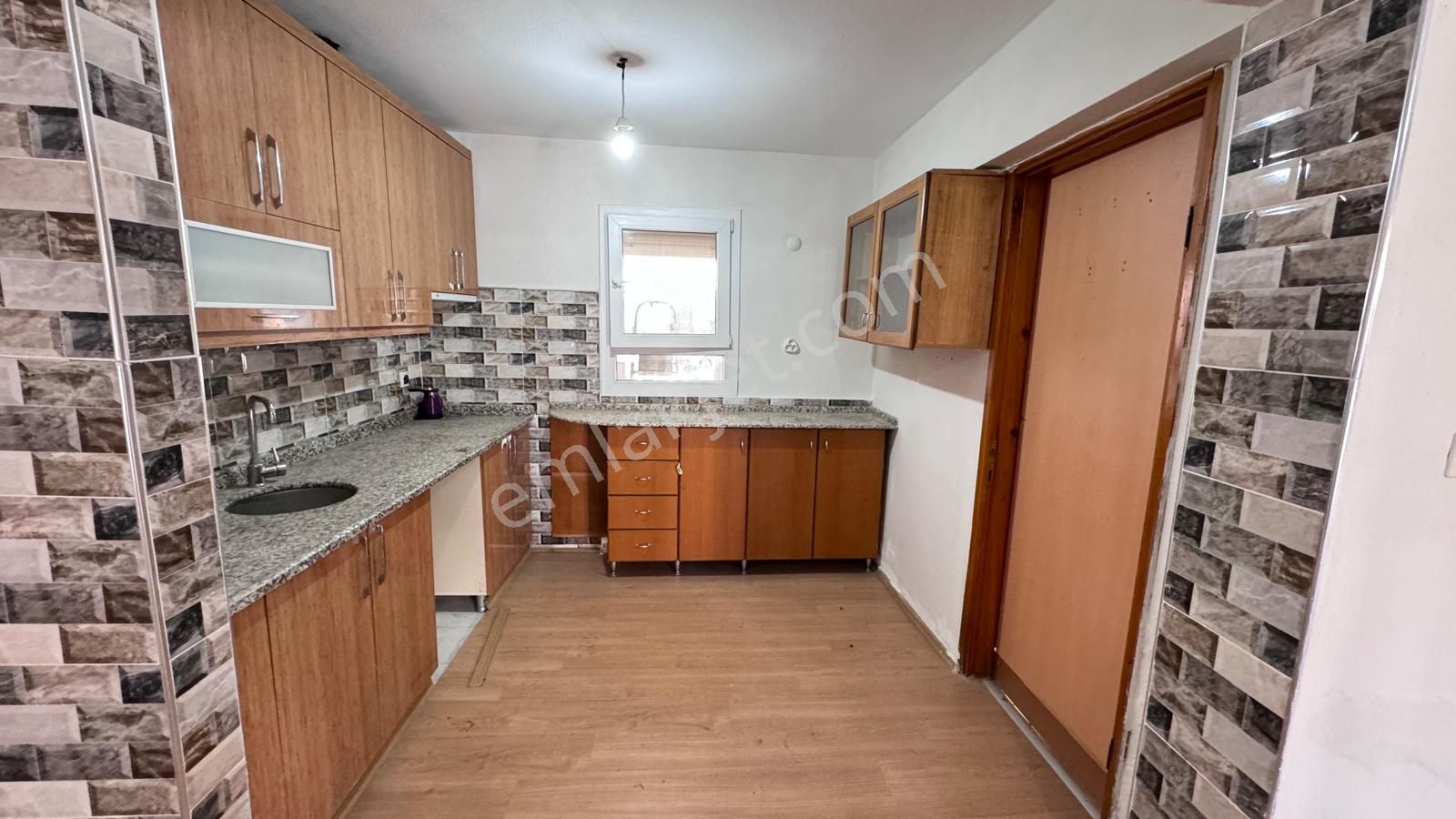 Dikili Cumhuriyet Mah. Fırsat Villa Satılıktır. - Görsel 9