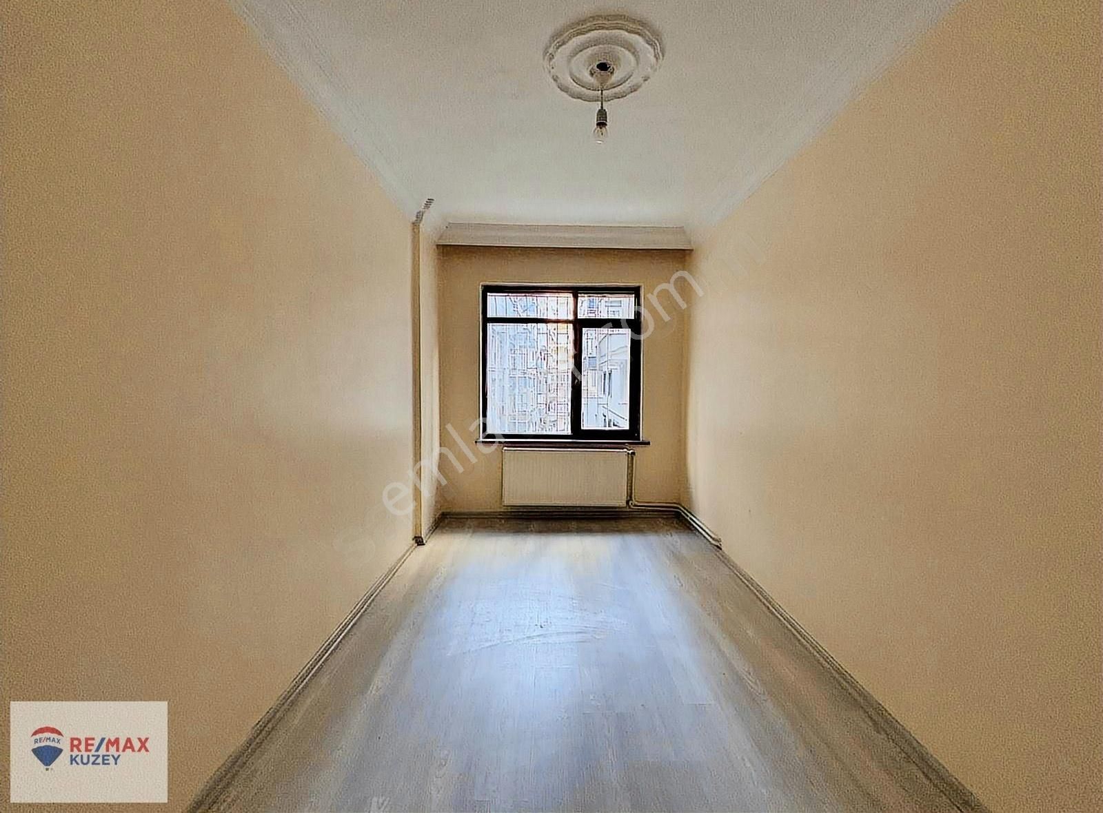 Remax Yunus Tekin'den İlkadımda Kiralık 3+1 Daıre