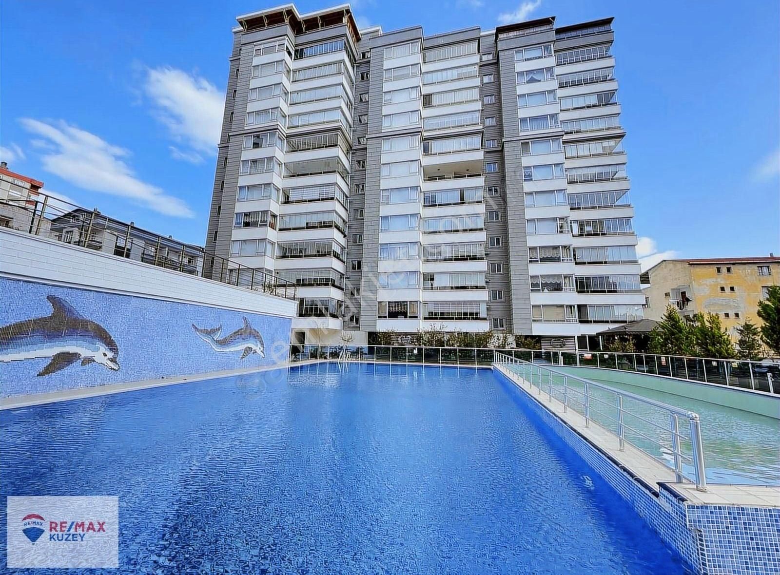 Remax Nevin' Den Duruşehirde Site İçinde Satılık 3+1