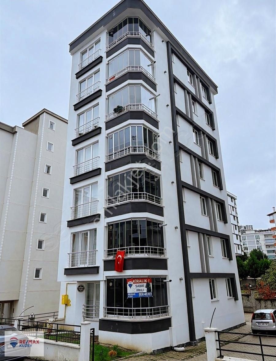 Remax Sabri' Den Kiralık 3+1 Yüksek Giriş Daire