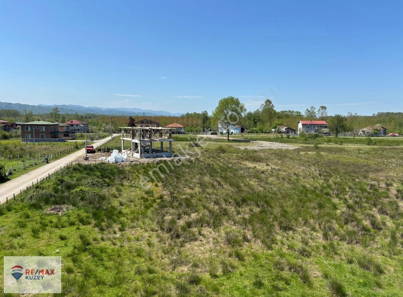 Remax Sabri' Den Satılık Villa İmarlı Arsa