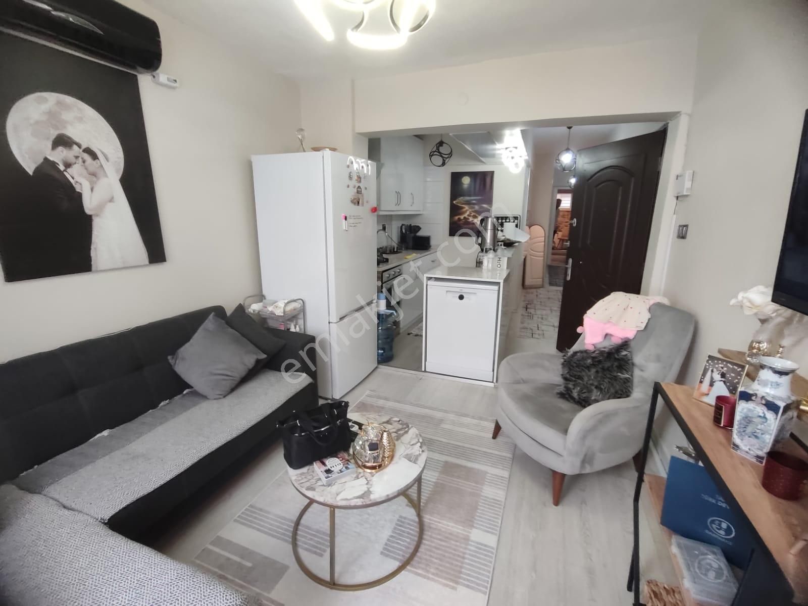 Ordu Cad. Yan Sokağında 2+1 Tadilatlı Kış Bahçeli Satılık Daire