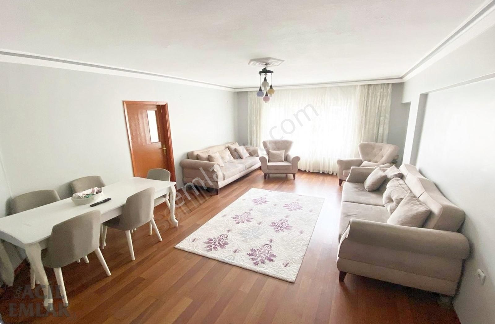 Çok Acil Emlaktan Günsazak Caddesinde Eşyalı 3+1 Kiralık Daire