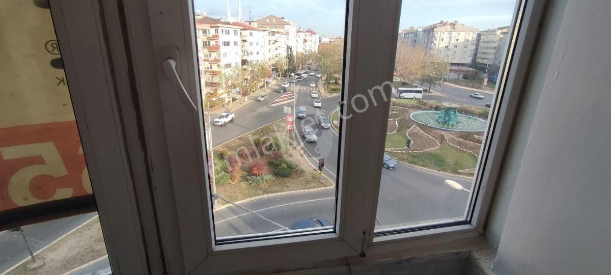 Çorlunun En Büyük Döner Kavşağında Satılık Daire (işyeri)p.no.1755 M - Görsel 25