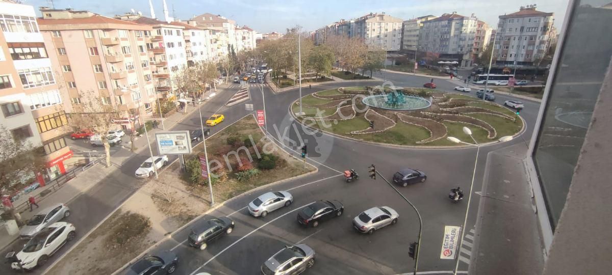 Çorlunun En Büyük Döner Kavşağında Satılık Daire (işyeri)p.no.1755 M - Görsel 11