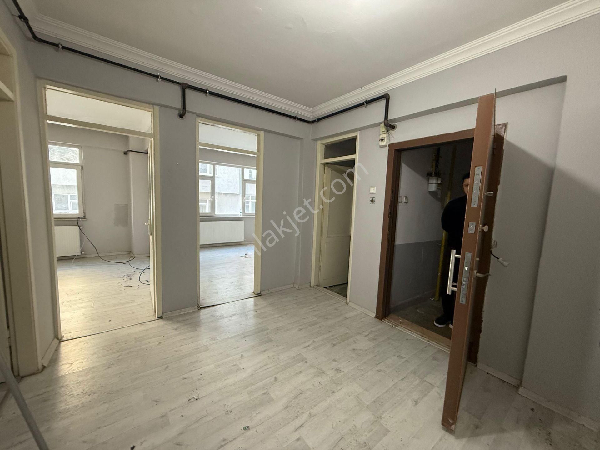 Karşıyaka Mah 2+1 100 M2 Arakat Masrafsız Fırsat Daire