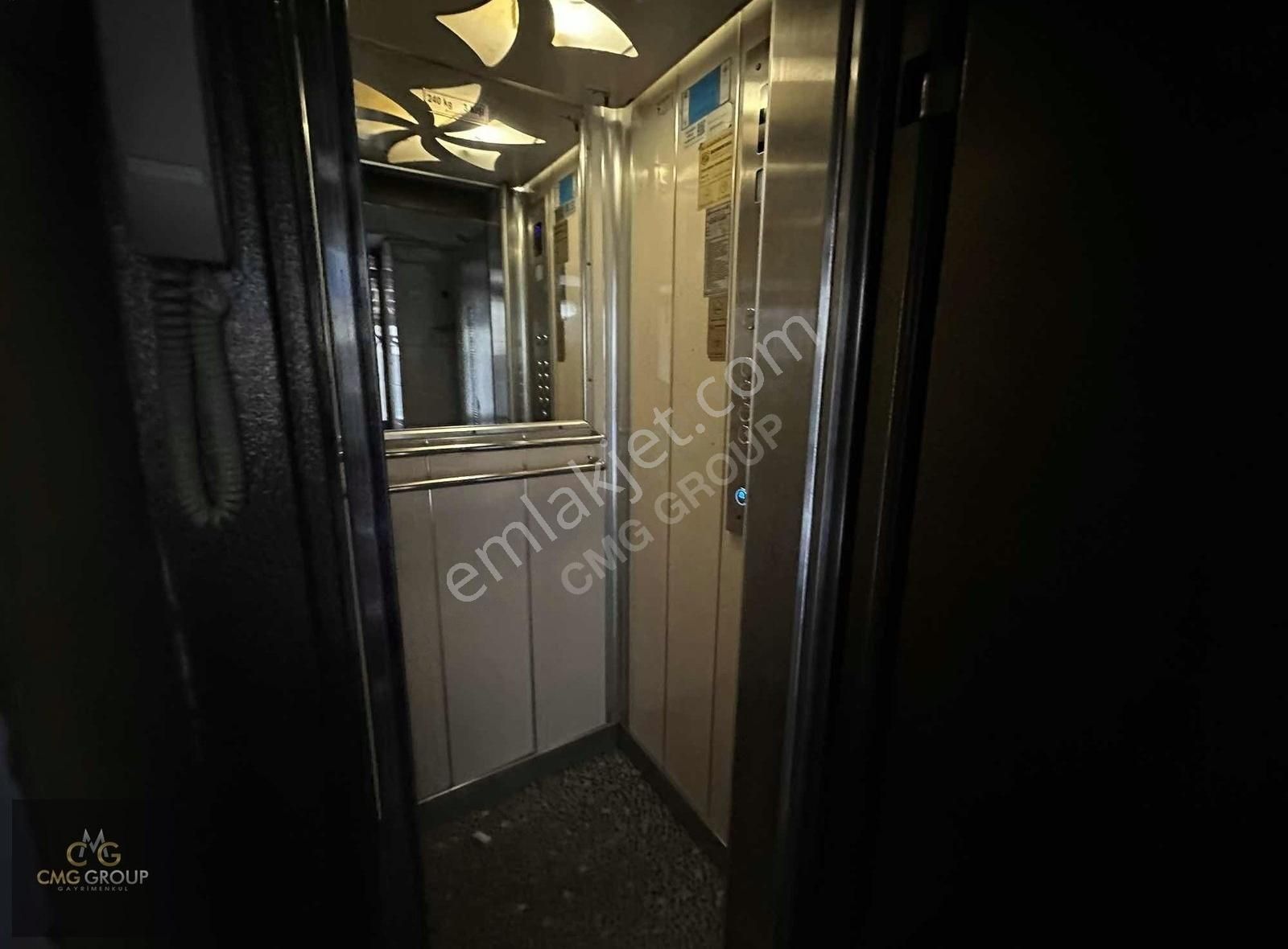 Cmgden Bulvara Cephe 2+1 90m2 Asansörlü Arakat