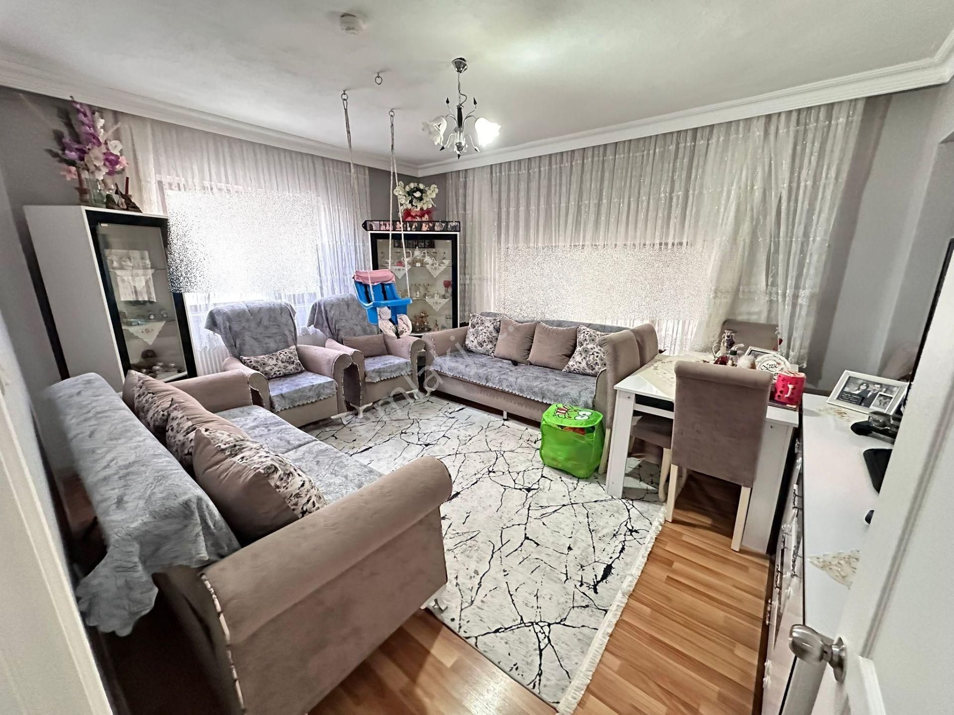 İlkewimm'den Natoyolu Cadde Yakını Kat Konumunda 2+1 Satılık Daire