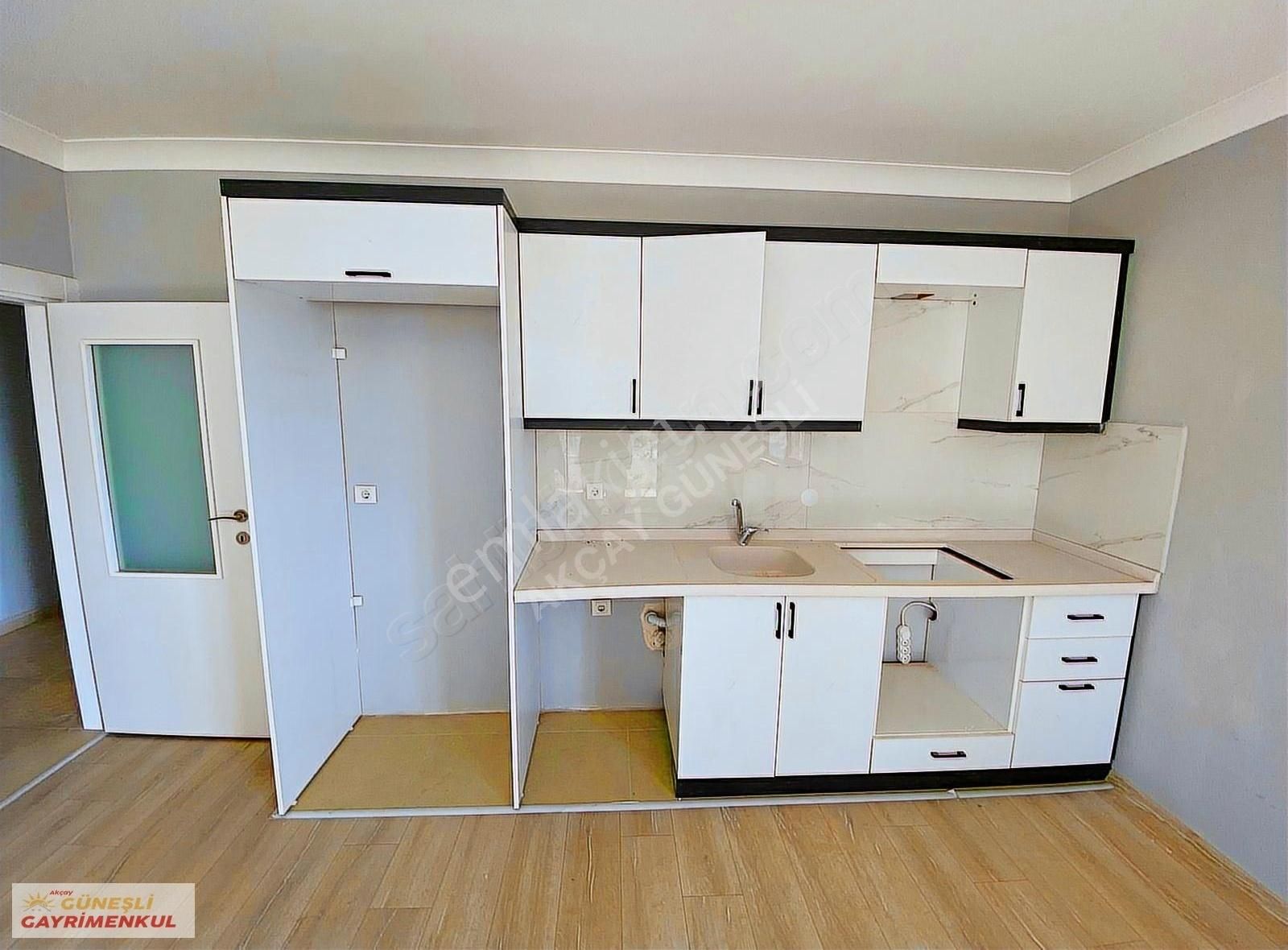 Tek Yetkili Güneşli'den Kadıköy'de 3+1 Daire