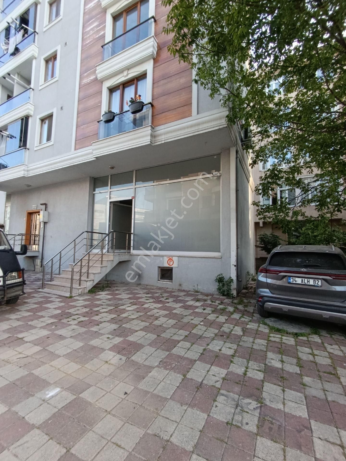Ümraniye Esenkent Mah Kiralık Dükkan