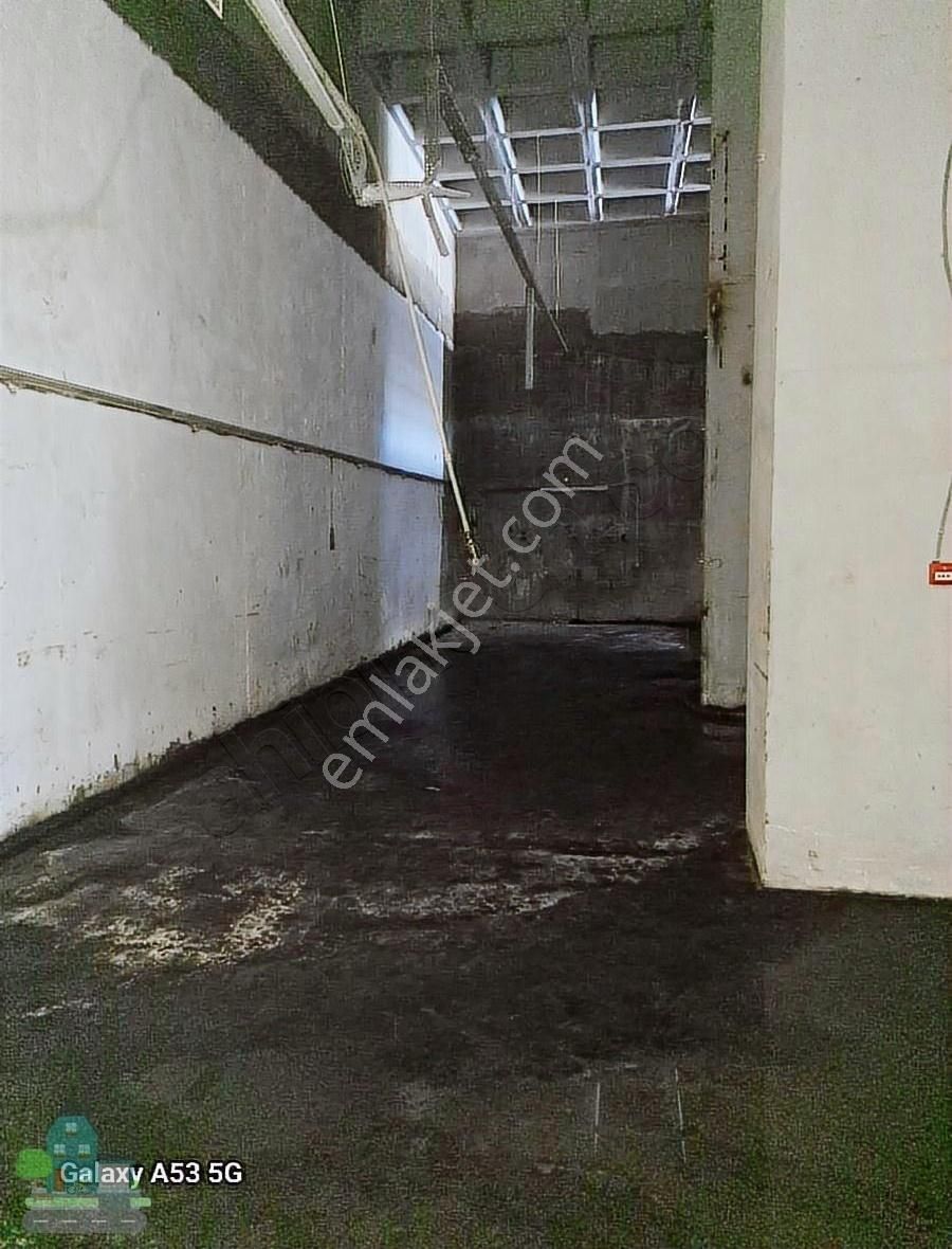 400 M2 Alkop Sanayide Satılık Dükkan