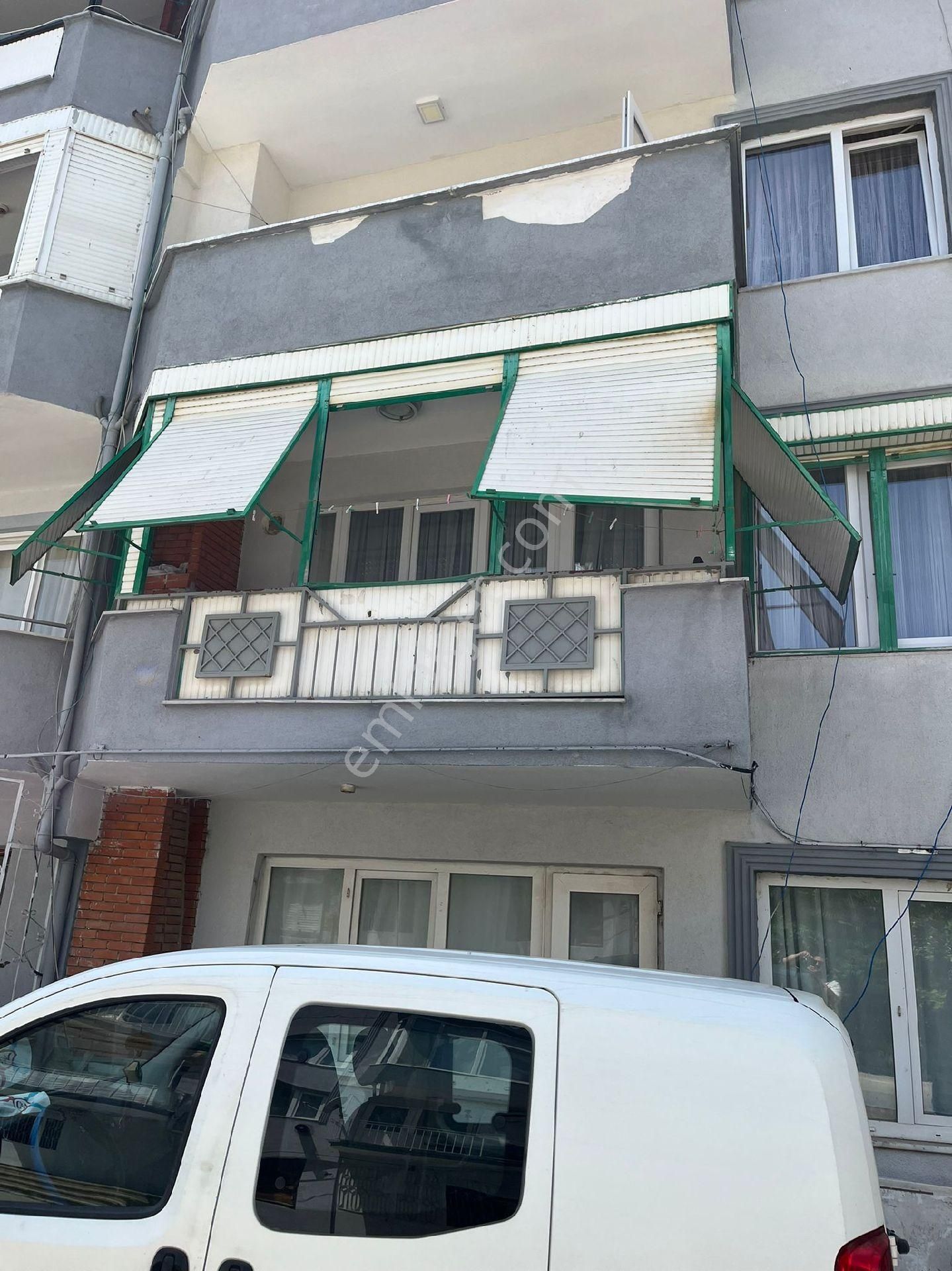 Gemlik K.kumla Feyza Emlak Tan Satılık Denize Yakin Dogalgazli Daire