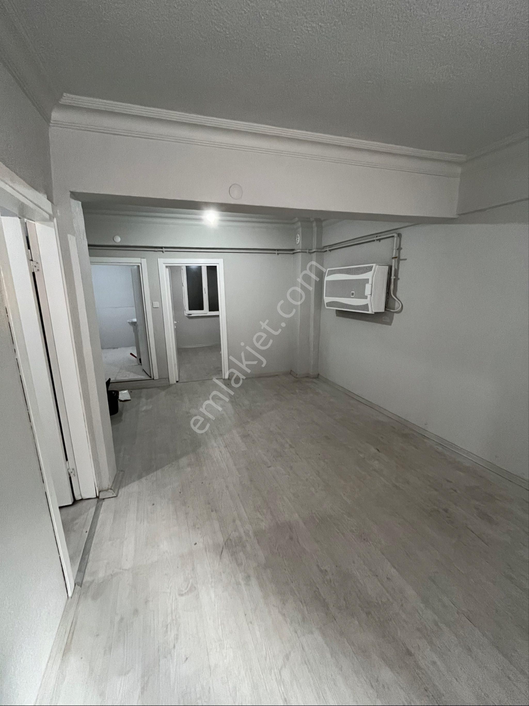 1+1 Yarı Bodrum Daire