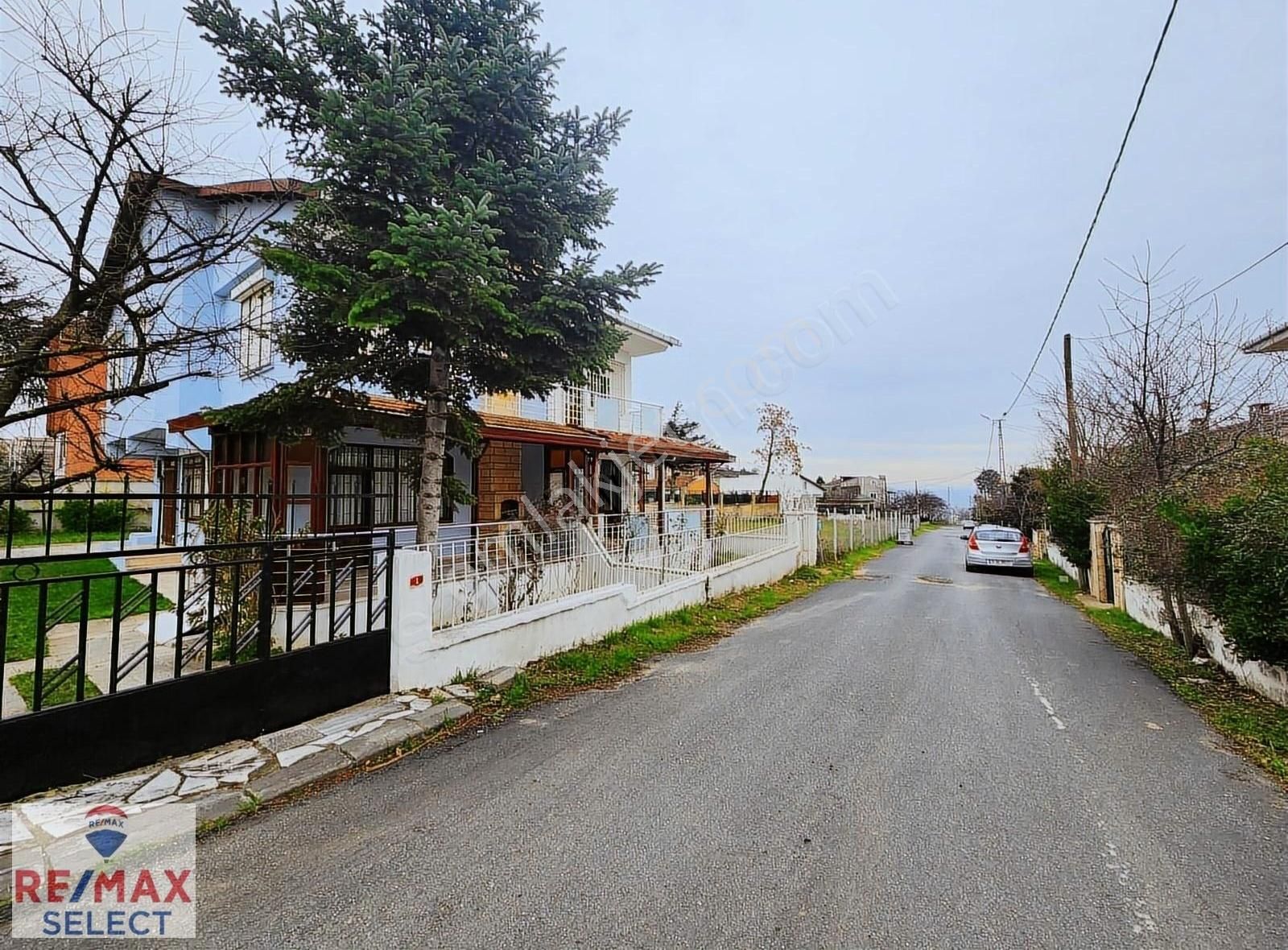 Remax Billur Bakan'dan Silivri Parkköy'de Satılık Dublex Villa - Görsel 13