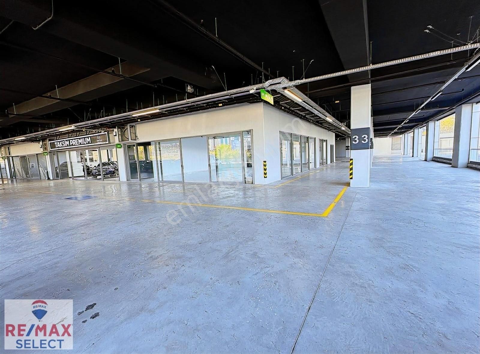 Remax Duygu Ersöz-autogross Giriş,köşe Başı,tem'e Cephe Dükkan