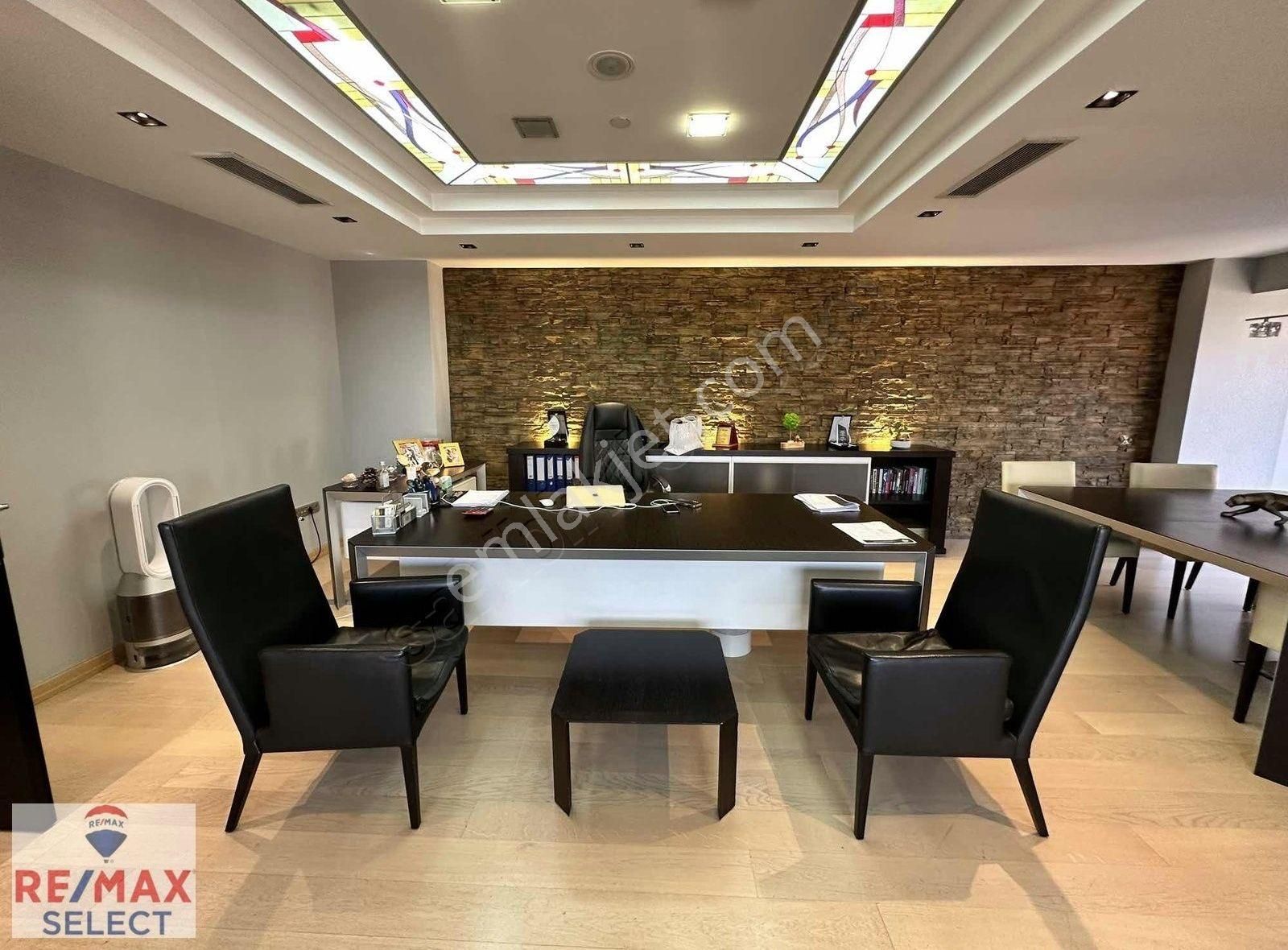 Egs Business Park'ta Net 270 M2 Deniz Manzaralı Ofis
